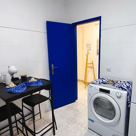 The Whale House דירה